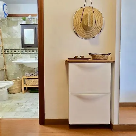 Sea Nest - Wifi Y Aire Acondicionado דירה אל מדאנו